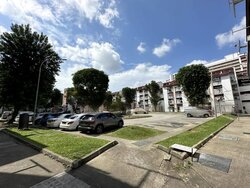 Hougang Avenue 1 (D19), Shop House #457183011